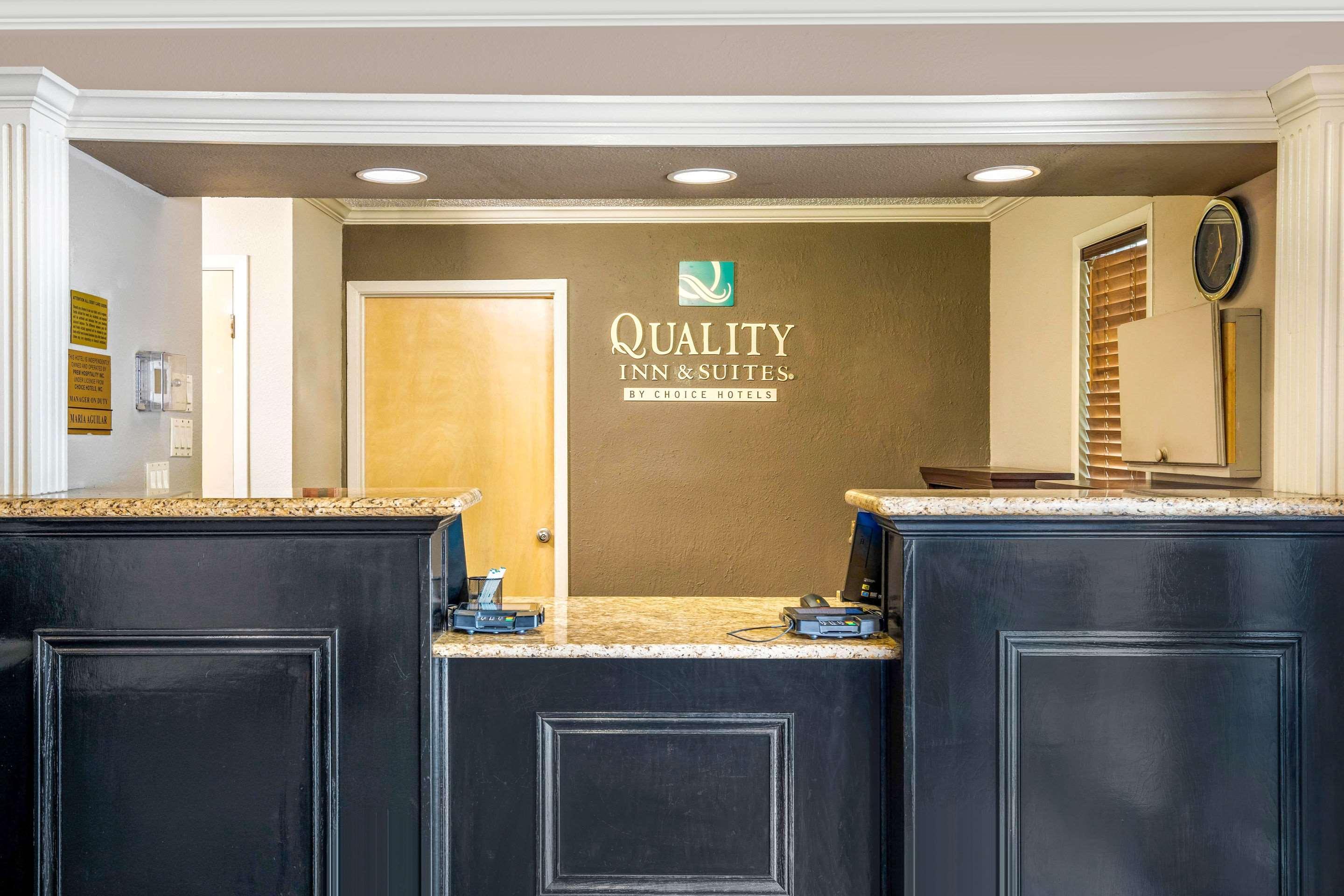 Quality Inn & Suites Weatherford Exterior photo