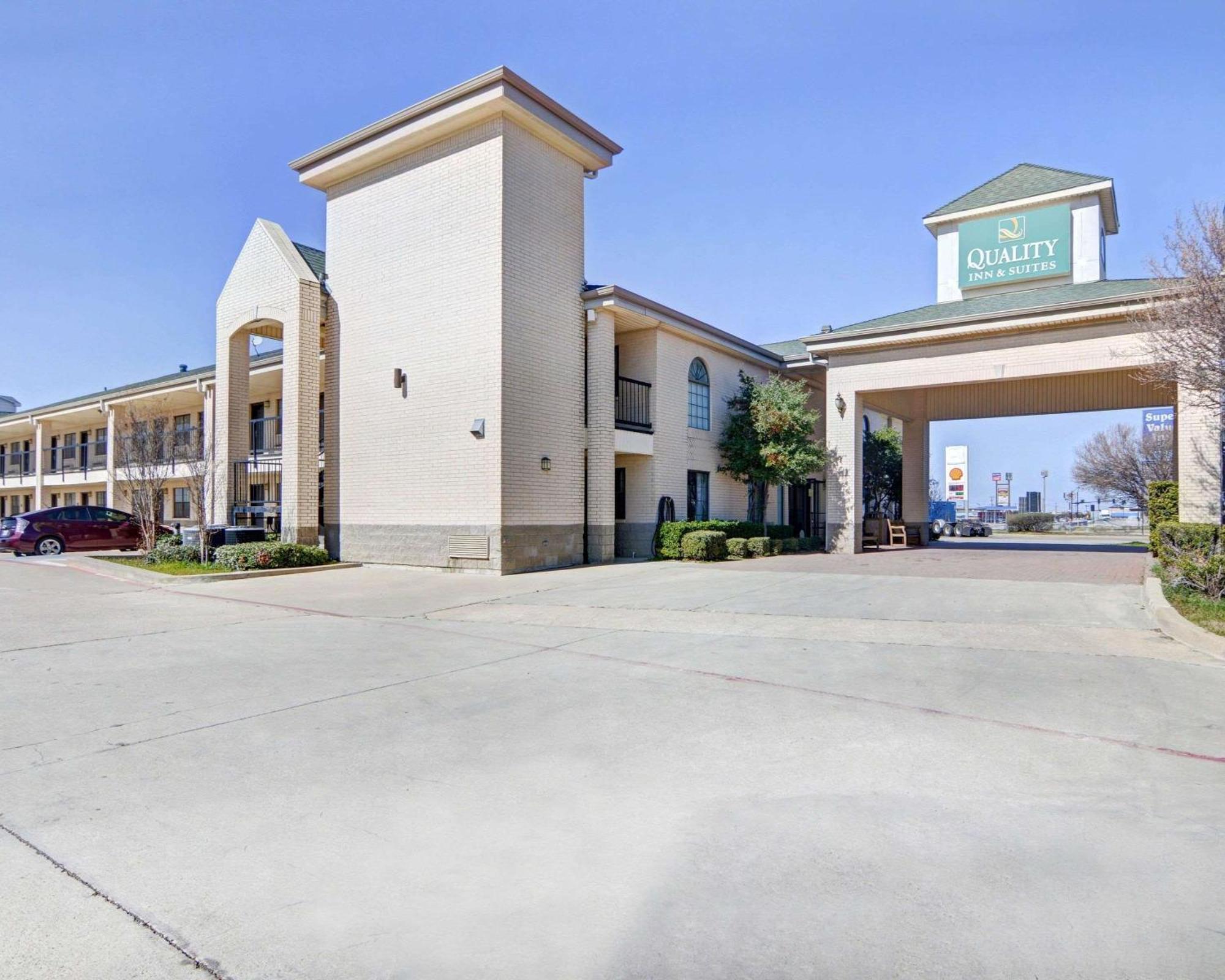 Quality Inn & Suites Weatherford Exterior photo