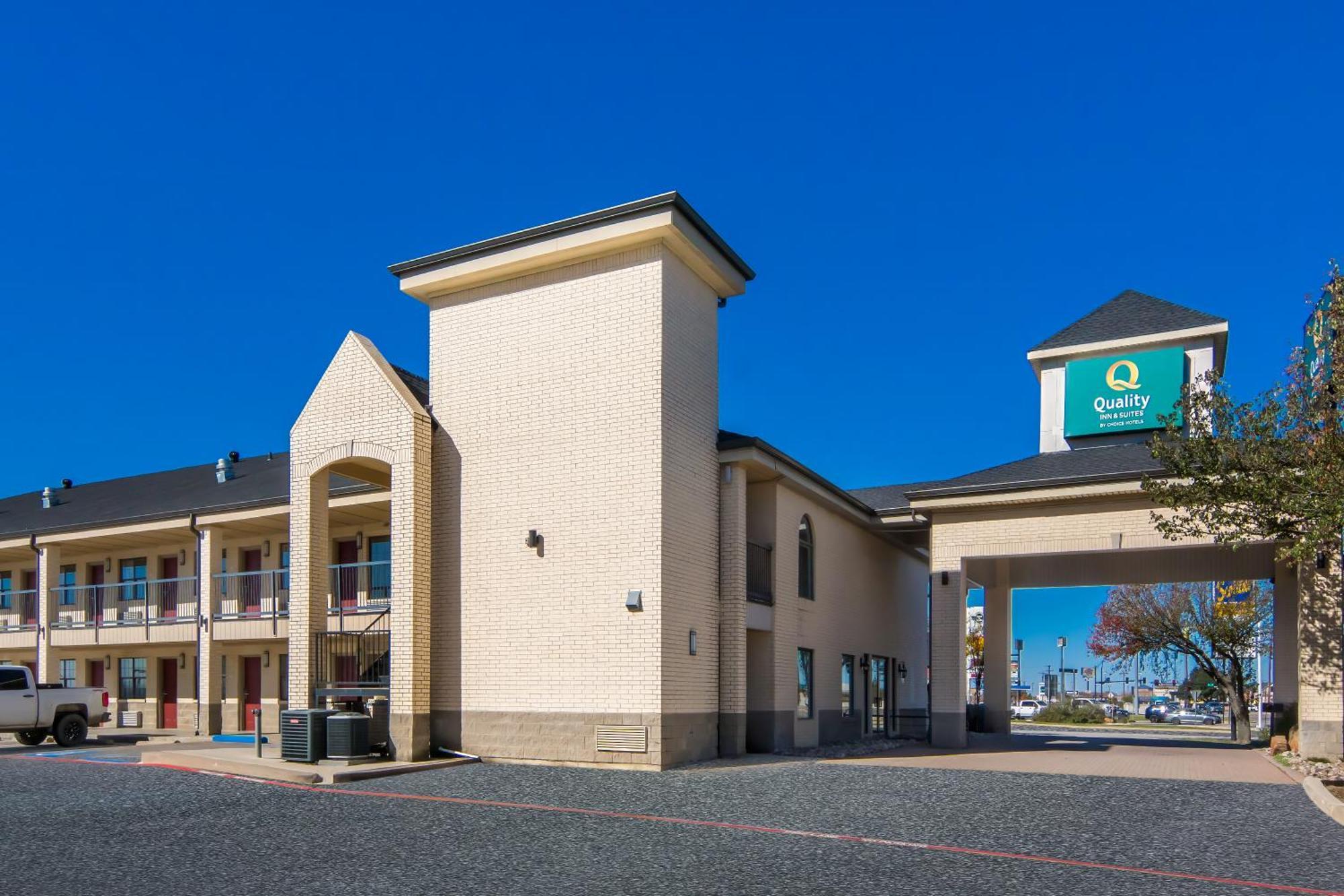 Quality Inn & Suites Weatherford Exterior photo
